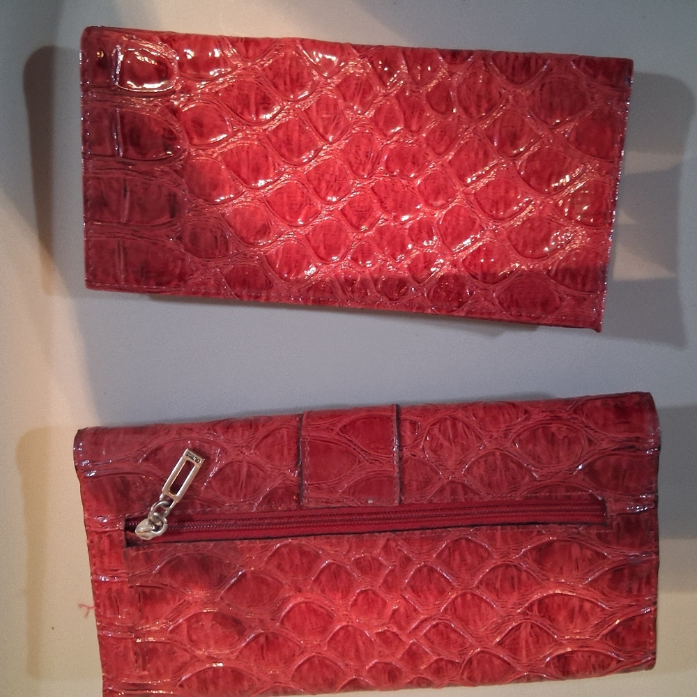 Guess Wallet - Picture 2 of 2